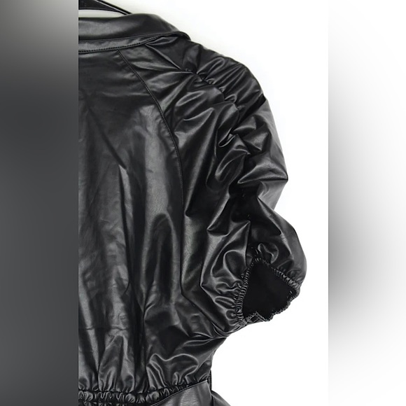 NWT Scoop NYC Ruched Sleeve Peplum Belted Top Size XS - Picture 3 of 3